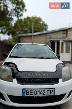 Хэтчбек Ford Fiesta 2007 в 
