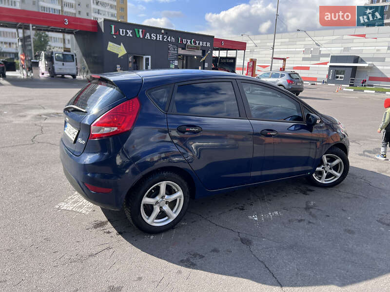 Хэтчбек Ford Fiesta 2010 в Львове фото 3 Хэтчбек Ford Fiesta 2010 в Львове