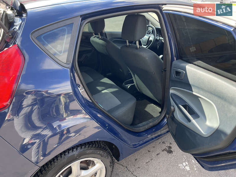Хэтчбек Ford Fiesta 2010 в Львове фото 13 Хэтчбек Ford Fiesta 2010 в Львове