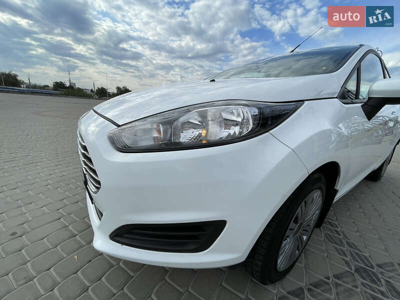 Хэтчбек Ford Fiesta 2016 в Харькове