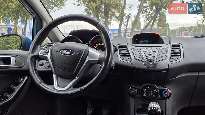Хэтчбек Ford Fiesta 2016 в Черкассах