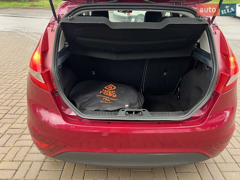 Хетчбек Ford Fiesta 2011 в Києві