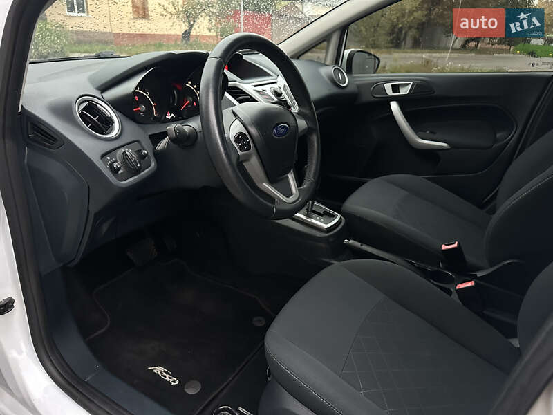 Хэтчбек Ford Fiesta 2011 в Харькове