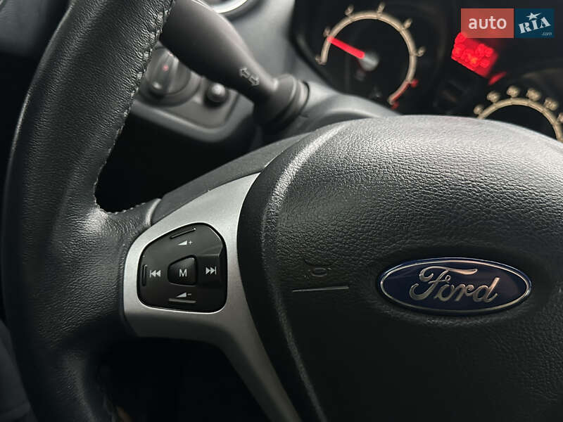 Хэтчбек Ford Fiesta 2011 в Харькове