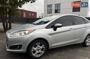 Седан Ford Fiesta 2016 в 