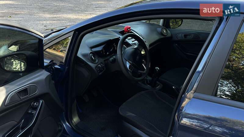 Хэтчбек Ford Fiesta 2013 в Павлограде