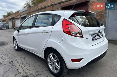 Хетчбек Ford Fiesta 2017 в  фото 11 Хетчбек Ford Fiesta 2017 в