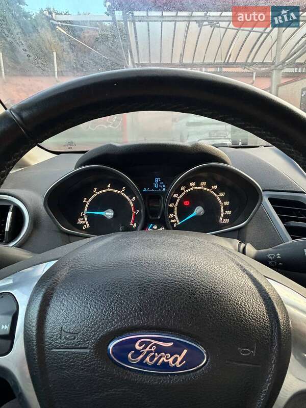 Хэтчбек Ford Fiesta 2013 в Хмельницком