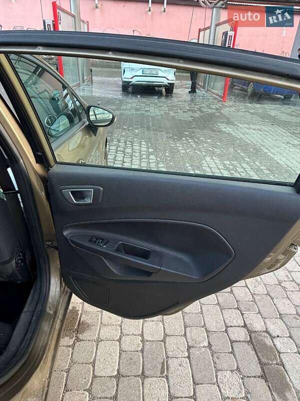 Хэтчбек Ford Fiesta 2013 в Хмельницком