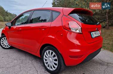 Хэтчбек Ford Fiesta 2013 в 