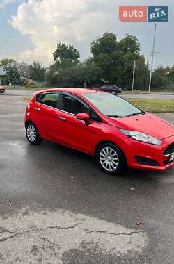 Седан Ford Fiesta 2016 в Киеве