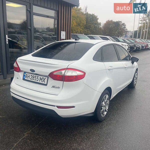 Седан Ford Fiesta 2019 в Днепре