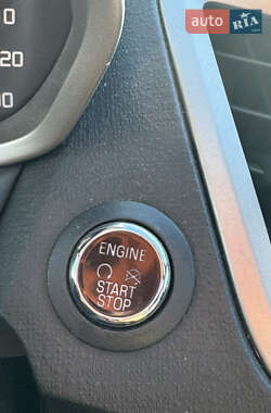 Хэтчбек Ford Fiesta 2012 в 