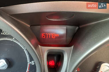 Хэтчбек Ford Fiesta 2012 в 
