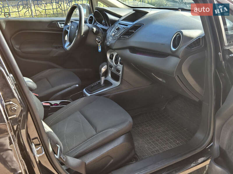 Хетчбек Ford Fiesta 2014 в Києві фото 10 Хетчбек Ford Fiesta 2014 в Києві