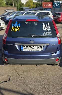 Хетчбек Ford Fiesta 2006 в 