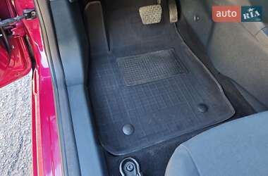 Хэтчбек Ford Fiesta 2011 в 