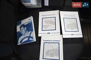 Хэтчбек Ford Fiesta 2011 в 