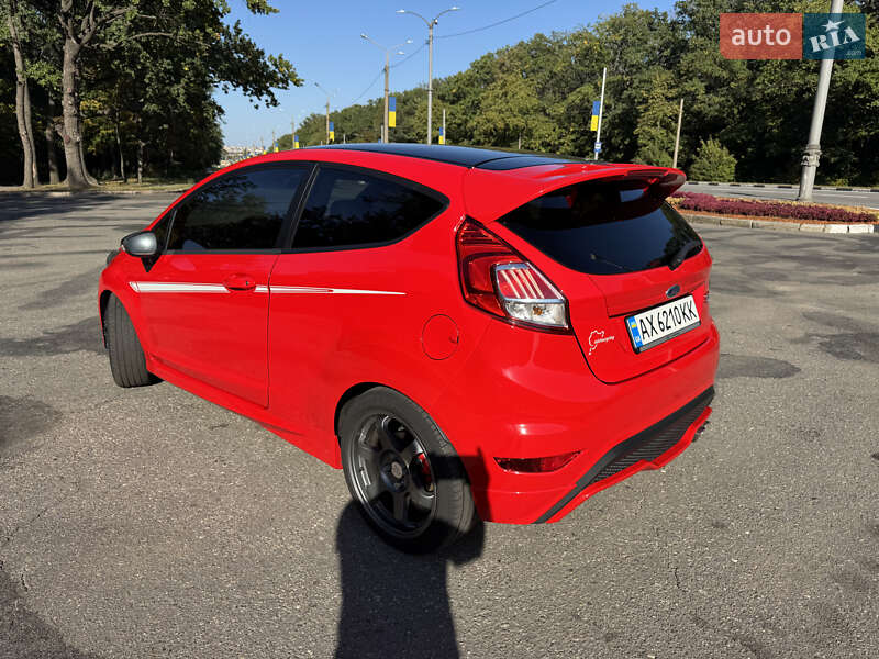 Хетчбек Ford Fiesta 2016 в Харкові фото 4 Хетчбек Ford Fiesta 2016 в Харкові