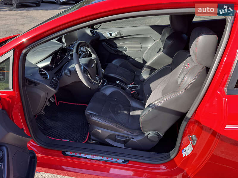 Хетчбек Ford Fiesta 2016 в Харкові фото 12 Хетчбек Ford Fiesta 2016 в Харкові