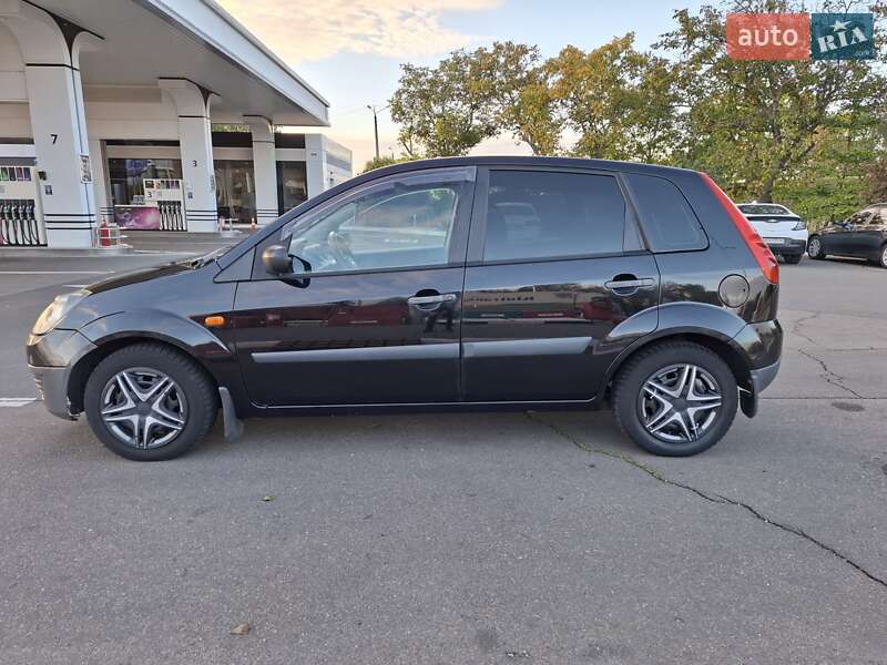 Хэтчбек Ford Fiesta 2007 в Одессе