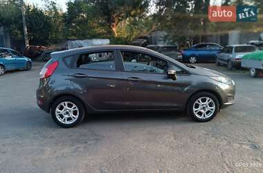 Хэтчбек Ford Fiesta 2016 в Киеве