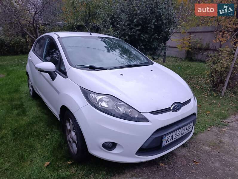 Хетчбек Ford Fiesta 2011 в Ірпені