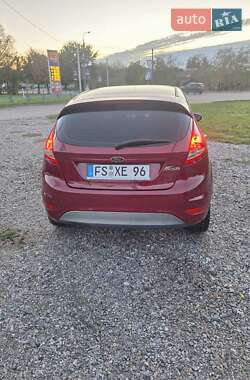 Хэтчбек Ford Fiesta 2009 в 