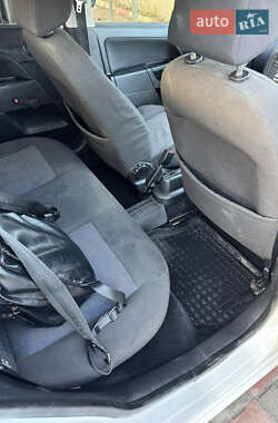 Хэтчбек Ford Fiesta 2007 в 