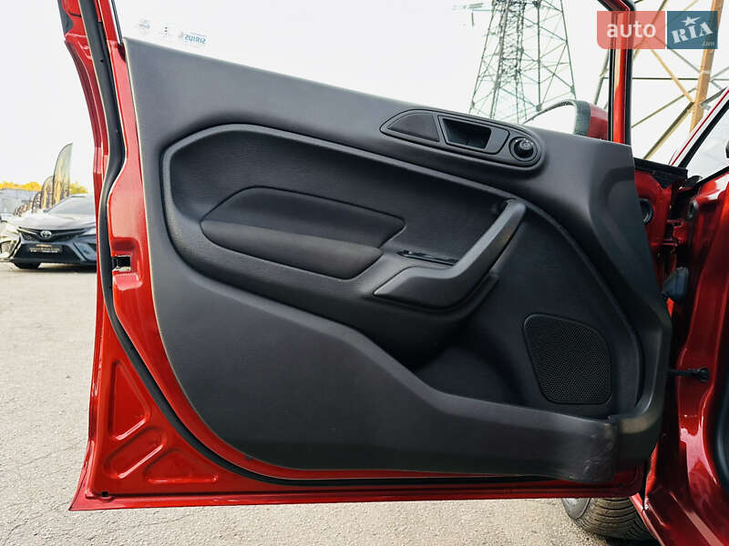 Хэтчбек Ford Fiesta 2018 в Харькове фото 15 Хэтчбек Ford Fiesta 2018 в Харькове