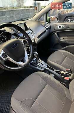Хэтчбек Ford Fiesta 2014 в 