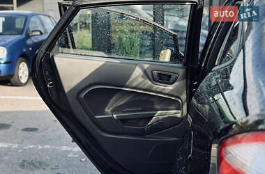 Седан Ford Fiesta 2019 в 