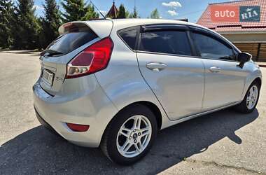 Хэтчбек Ford Fiesta 2019 в 