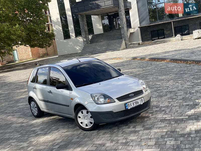 Хетчбек Ford Fiesta 2007 в Мукачевому