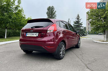 Хэтчбек Ford Fiesta 2013 в 