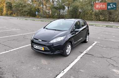 Хэтчбек Ford Fiesta 2009 в 