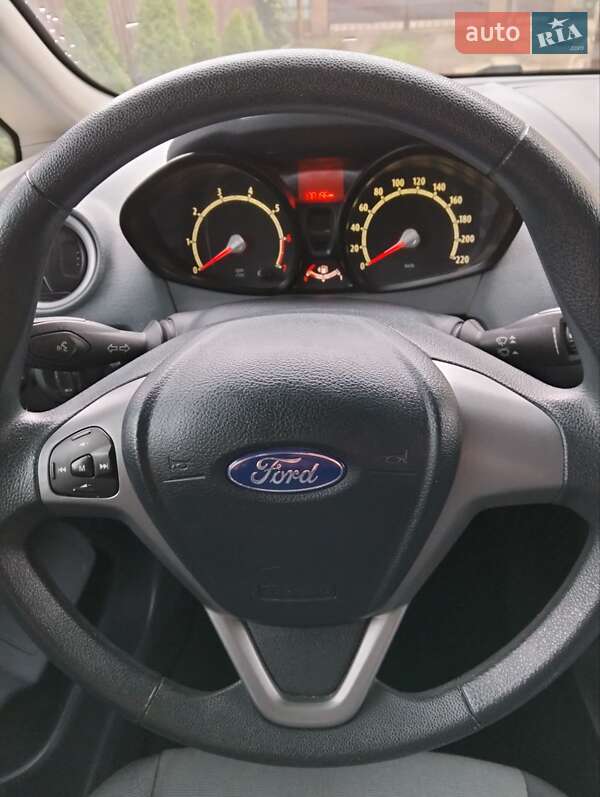 Хетчбек Ford Fiesta 2009 в Конотопі