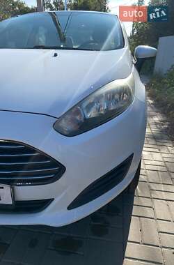 Седан Ford Fiesta 2018 в 