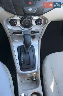 Седан Ford Fiesta 2018 в 