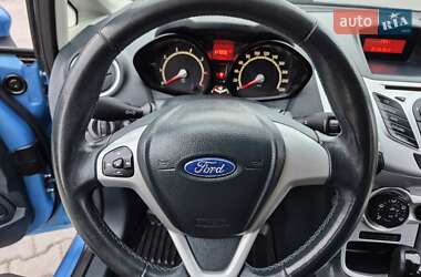 Хэтчбек Ford Fiesta 2012 в 