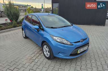 Хэтчбек Ford Fiesta 2012 в 