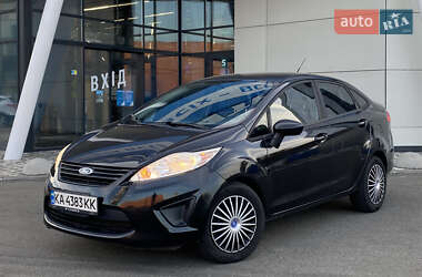 Седан Ford Fiesta 2013 в 