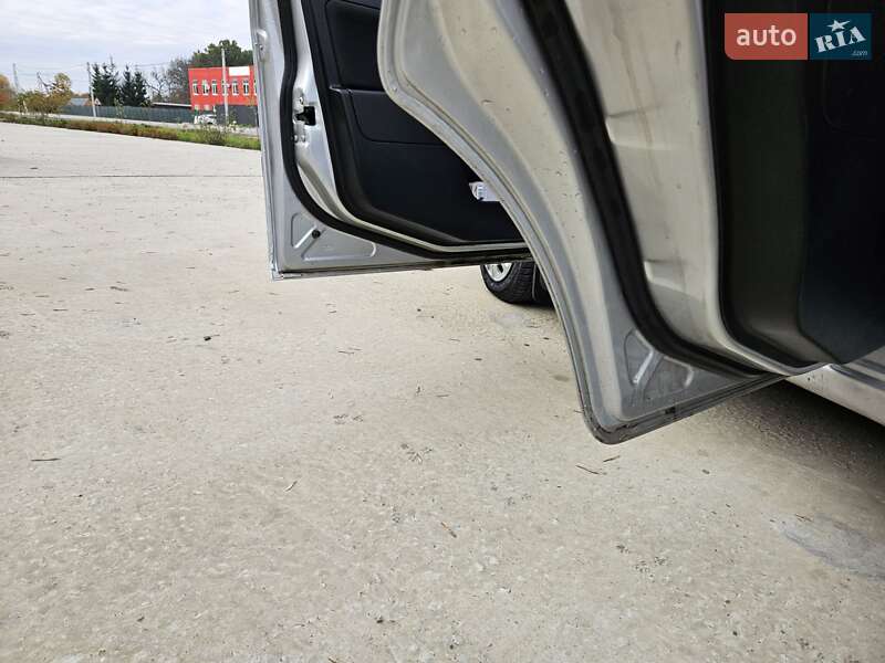 Хетчбек Ford Fiesta 2008 в Обухові