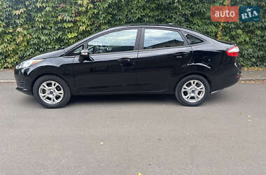 Седан Ford Fiesta 2016 в  фото 7 Седан Ford Fiesta 2016 в