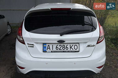Хэтчбек Ford Fiesta 2016 в Глевахе