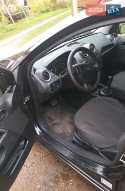 Хетчбек Ford Fiesta 2008 в  фото 7 Хетчбек Ford Fiesta 2008 в