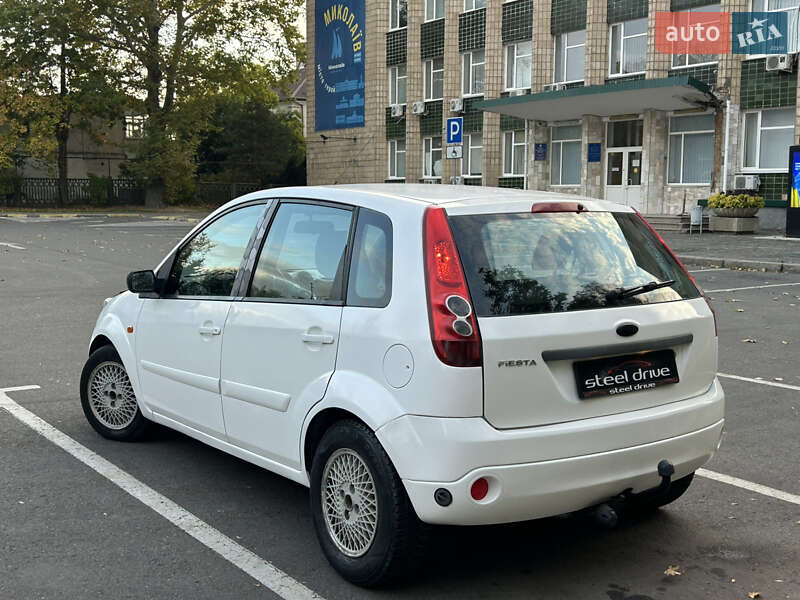 Хэтчбек Ford Fiesta 2007 в Николаеве