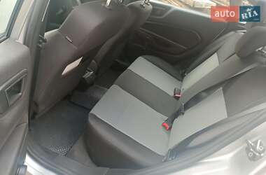 Седан Ford Fiesta 2017 в  фото 14 Седан Ford Fiesta 2017 в