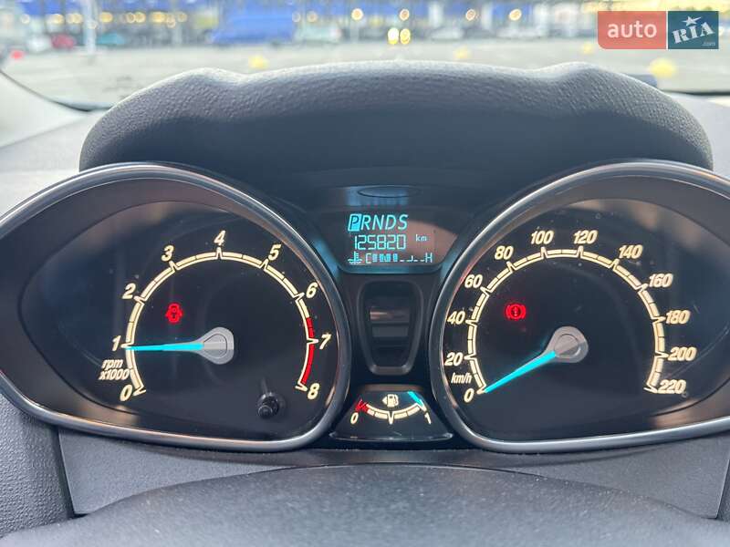 Хетчбек Ford Fiesta 2014 в Києві фото 13 Хетчбек Ford Fiesta 2014 в Києві