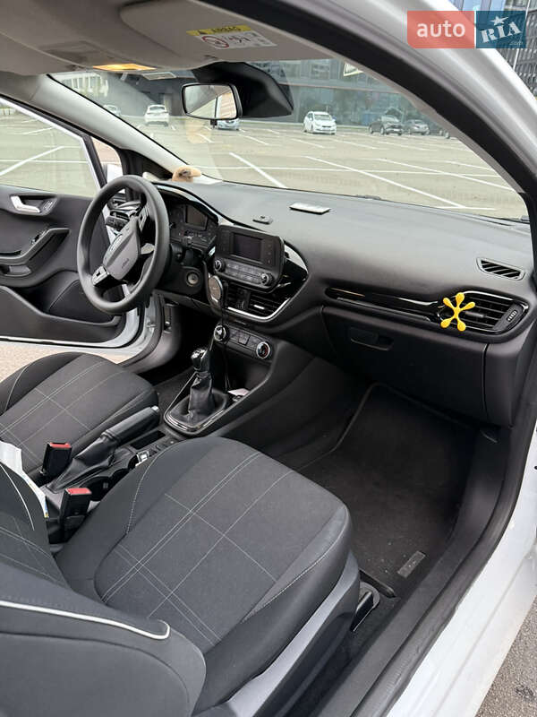 Хетчбек Ford Fiesta 2018 в Києві фото 10 Хетчбек Ford Fiesta 2018 в Києві